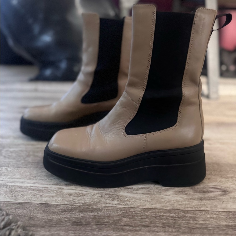 Women's Tan and Black Ankle Boots